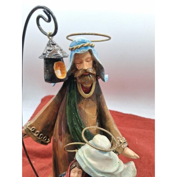 Hand-Painted Ceramic Nativity Scene Figurine Featuring Mary Joseph & Baby Jesus - Picture 3 of 6